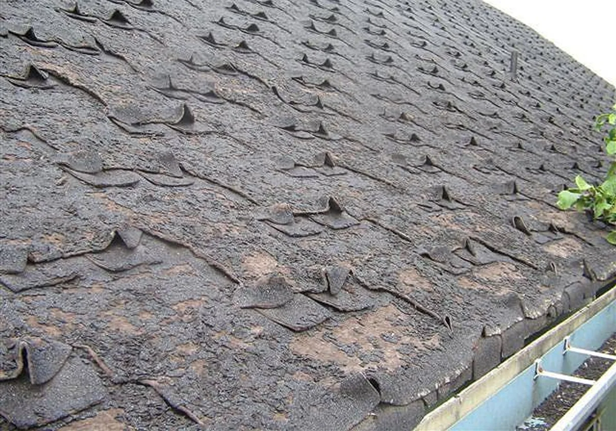 Storm and wind damage roof repair assessment in Pasadena